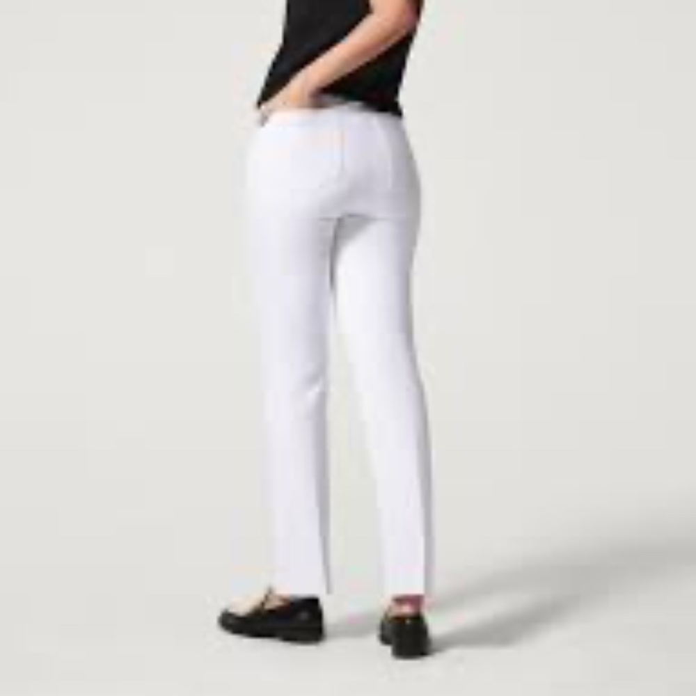 On-the-Go Kick Flare Pant